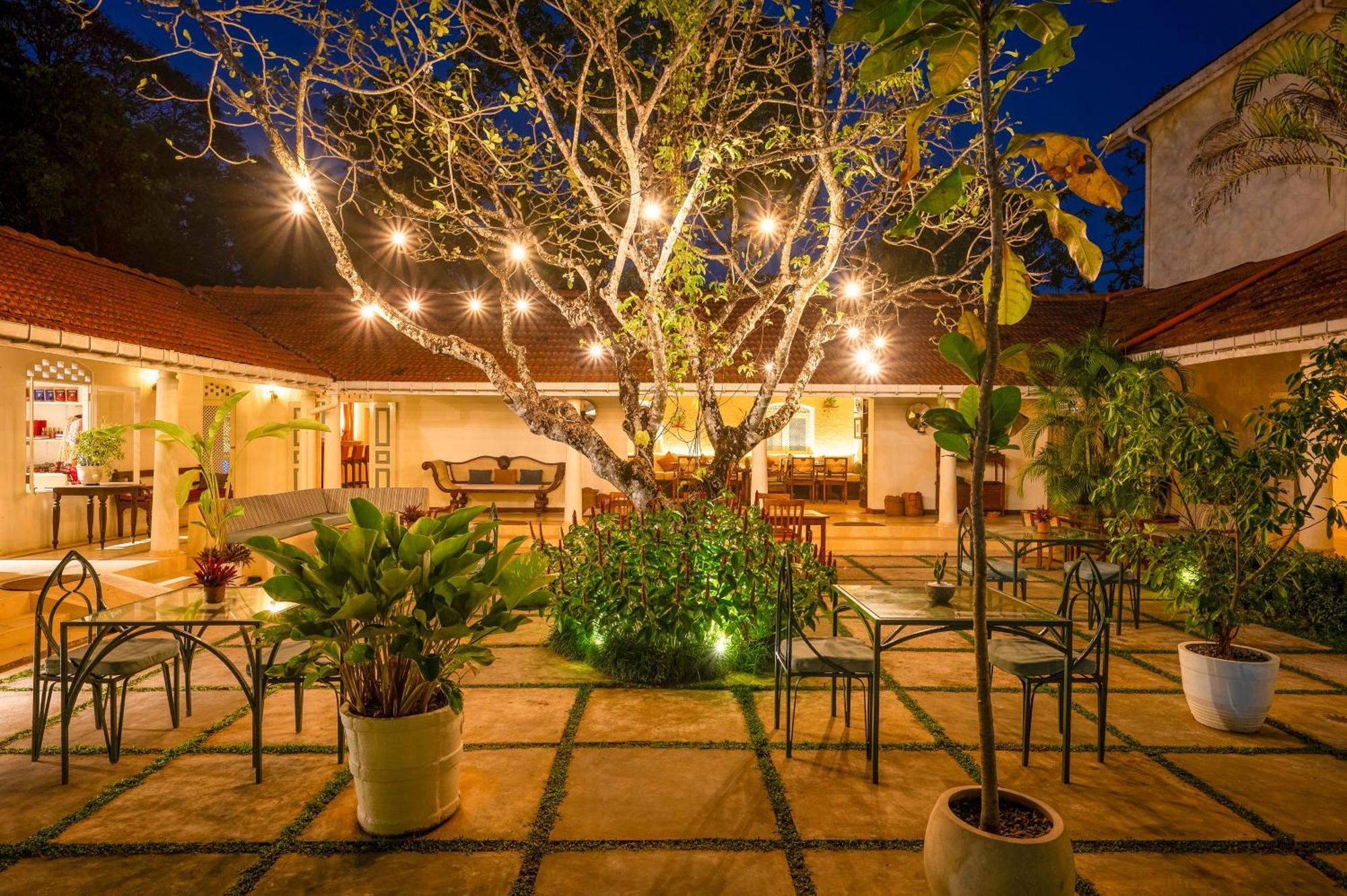 Hotel The Sun House Galle Esterno foto